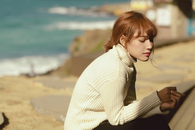 co gai bat ngo noi tieng mang anh 10