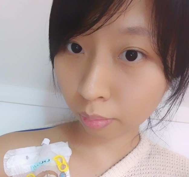 cô gái chụp ảnh cưới một mình ảnh 1 co gai chup anh cuoi mot minh anh 1