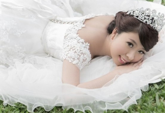 Co gai bi ung thu quyet dinh chup anh cuoi mot minh hinh anh