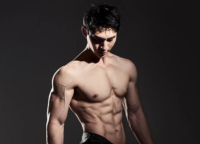 'Thanh an' Han Quoc bat ngo khoe co bung 6 mui hinh anh