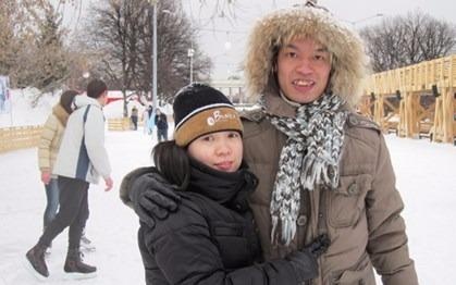 Tien si ao linh va chuyen tinh ben xu lanh hinh anh