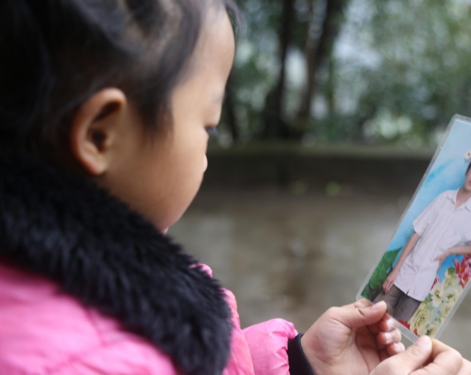 co be mot minh cham ba va cu anh 2