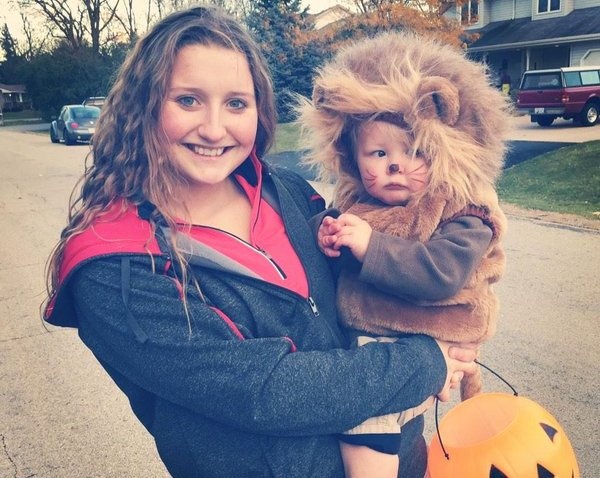 chị em bị cấm ôm nhau ảnh 3 chi em bi cam om nhau anh 3