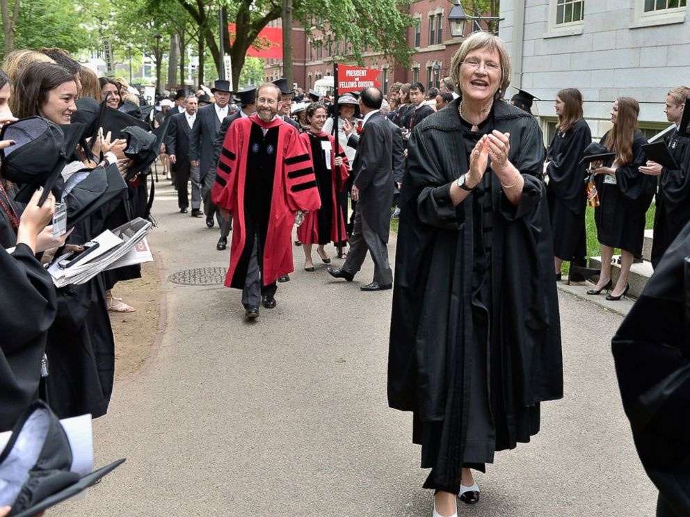 hieu truong Dai hoc Harvard anh 9