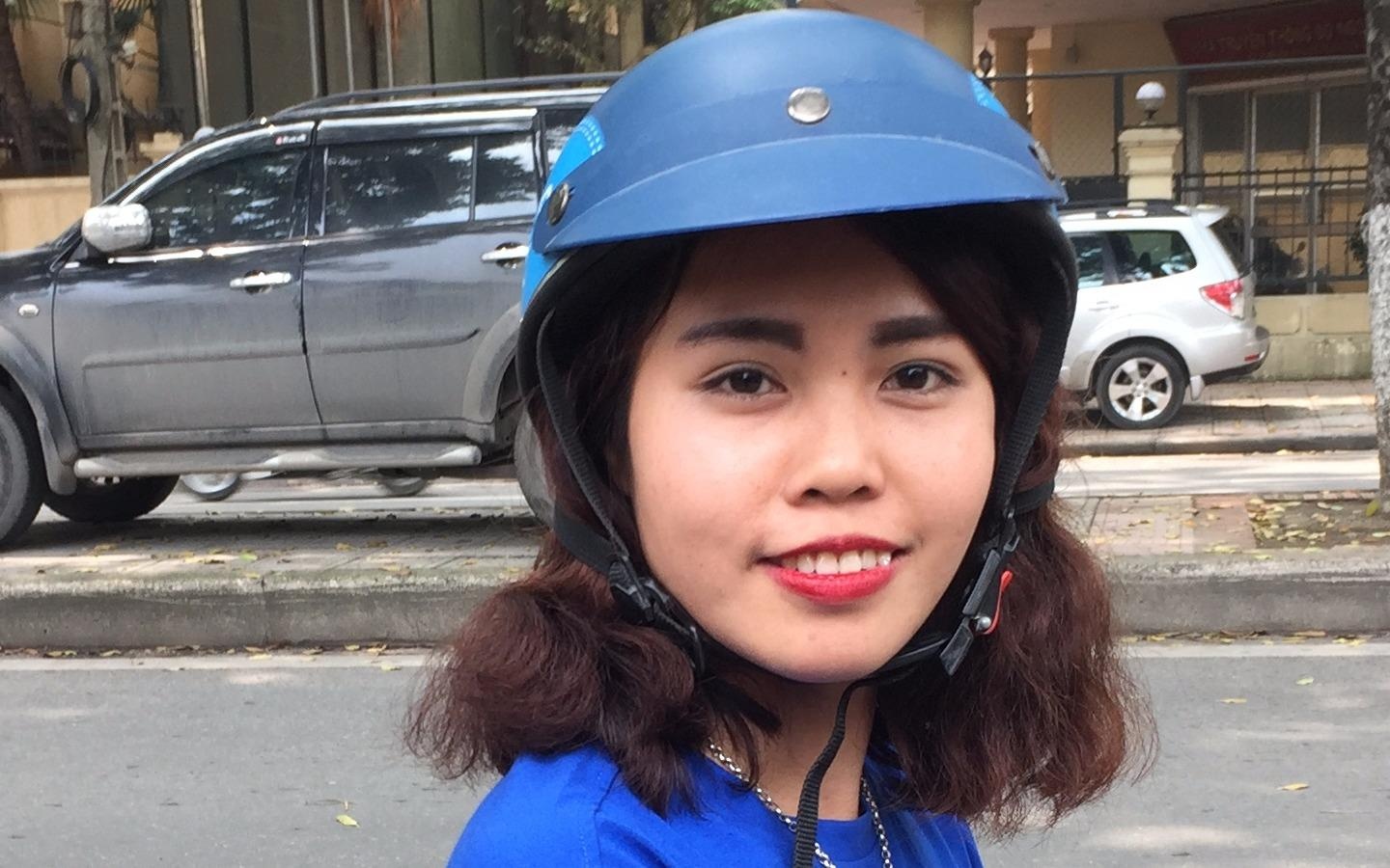 Nu sinh lam xe om cong nghe va nhung thiet thoi khi lam 