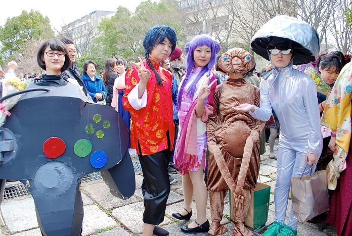 trang phuc tot nghiep anh 1