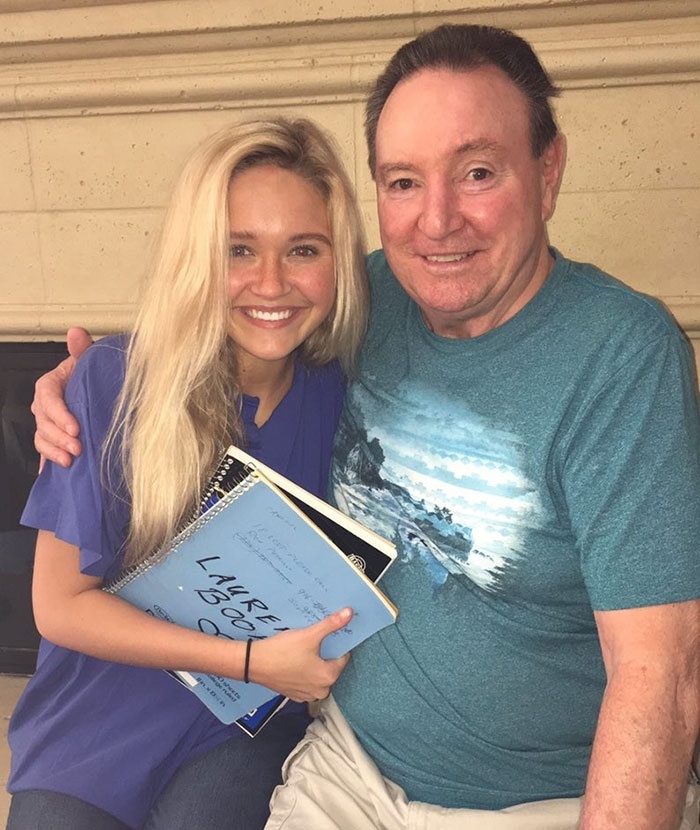 món quà xúc động ông tặng cháu gái ảnh 1 mon qua xuc dong ong tang chau gai anh 1