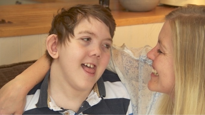 cau be bai nao nhay cung me anh 1