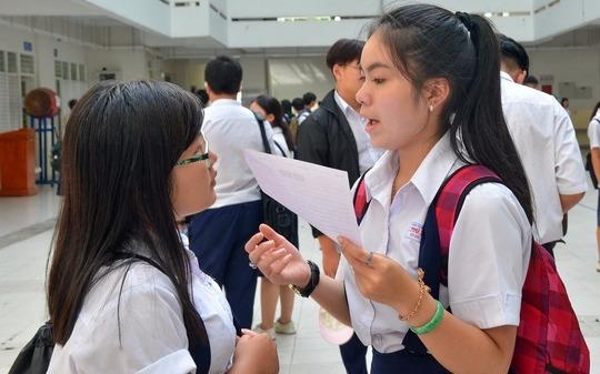 Thi lop 10 o TP.HCM: Thi sinh tang, chi tieu giam hinh anh