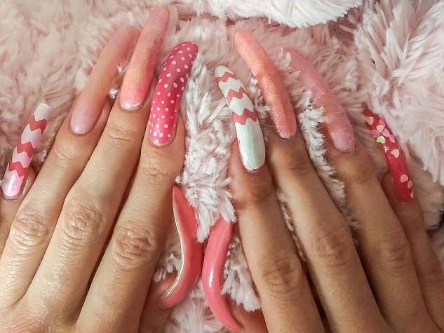 cô gái có móng tay dài ảnh 3 co gai co mong tay dai anh 3