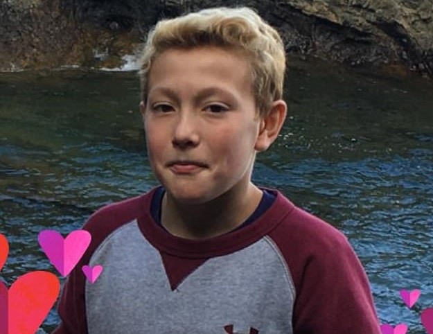 cậu bé tự tử vì trò đùa của bạn gái ảnh 1 cau be tu tu vi tro dua cua ban gai anh 1