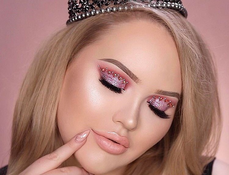 Nikkie de Jager huong dan 'doi' vuong mien cho mat hinh anh