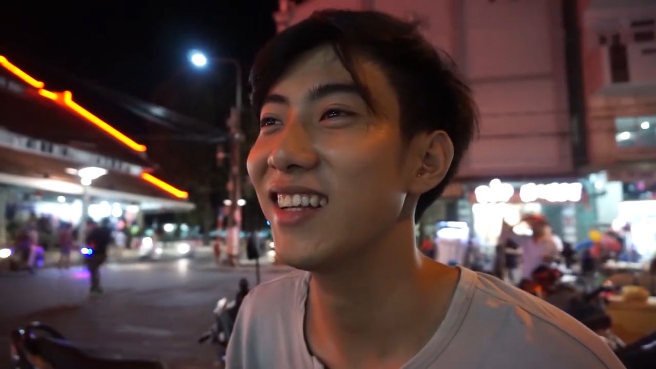 Chang trai ban da bao muu sinh hinh anh