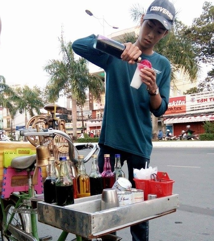 Trần Hiền Hòa,  sinh viên ĐH Cần Thơ,  bán đá bào,  mưu sinh ảnh 1 Tran Hien Hoa,  sinh vien DH Can Tho,  ban da bao,  muu sinh anh 1