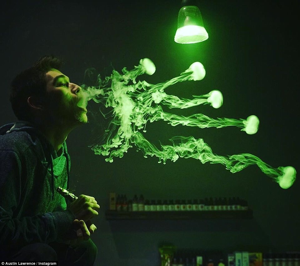 9X tao hinh nghe thuat tu khoi thuoc dien tu hinh anh