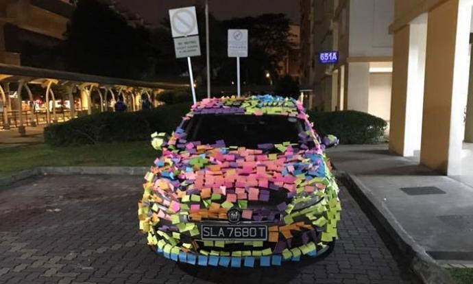 Oto bi dan giay mau do do sai vi tri hinh anh