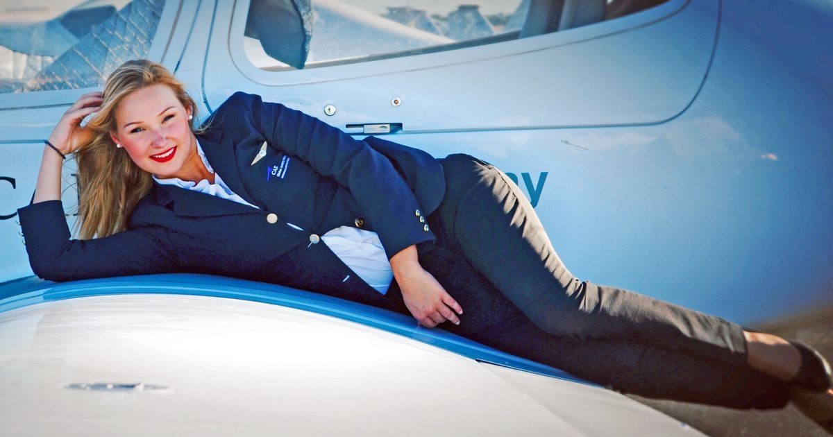 cuoc song cua nu phi cong 9X anh 4