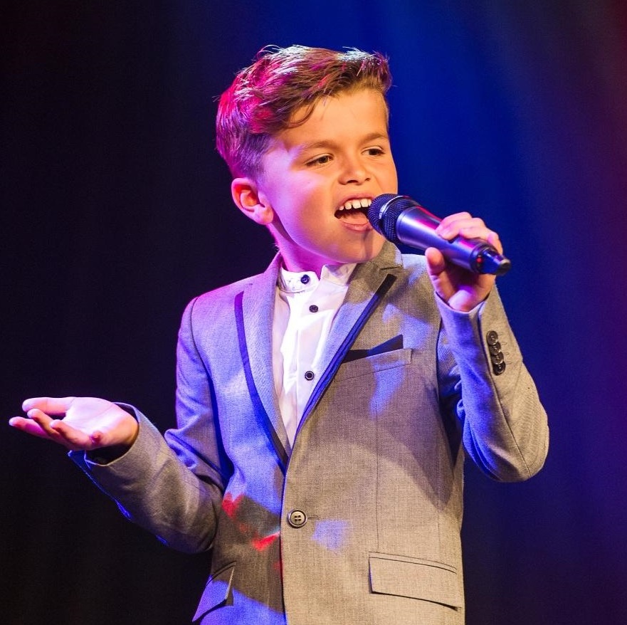 cau be muon tro thanh Kim sieu vong 3 anh 4