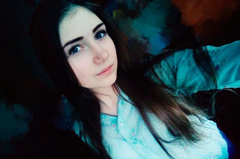 thu thach ca voi xanh anh 2