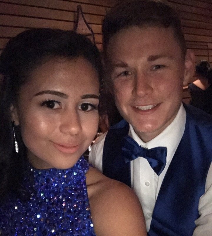 9X bật khóc khi thấy bạn gái mặc váy dạ hội ảnh 3 9X bat khoc khi thay ban gai mac vay da hoi anh 3