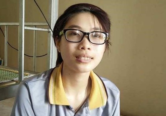 Nu sinh hang ngay mang khoi u ung thu len giang duong hinh anh