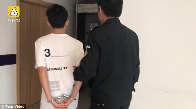 phản ứng của cô gái khi bị sàm sỡ ảnh 4 phan ung cua co gai khi bi sam so anh 4