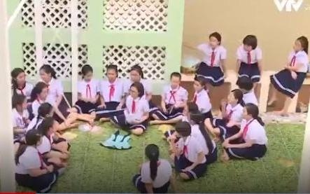 Hoc sinh lop 4 noi voi ban ve phong chong xam hai tinh duc hinh anh