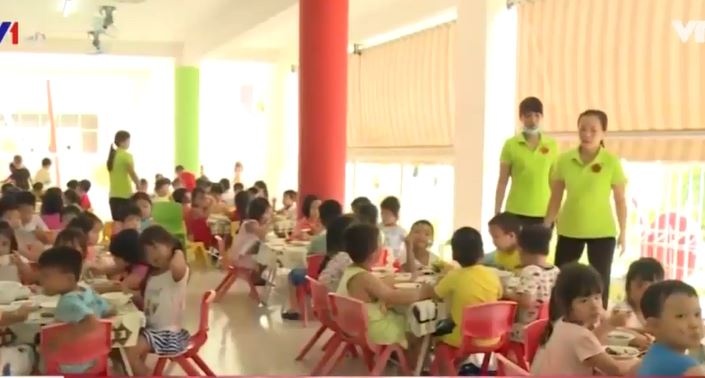 thieu giao vien mam non anh 1