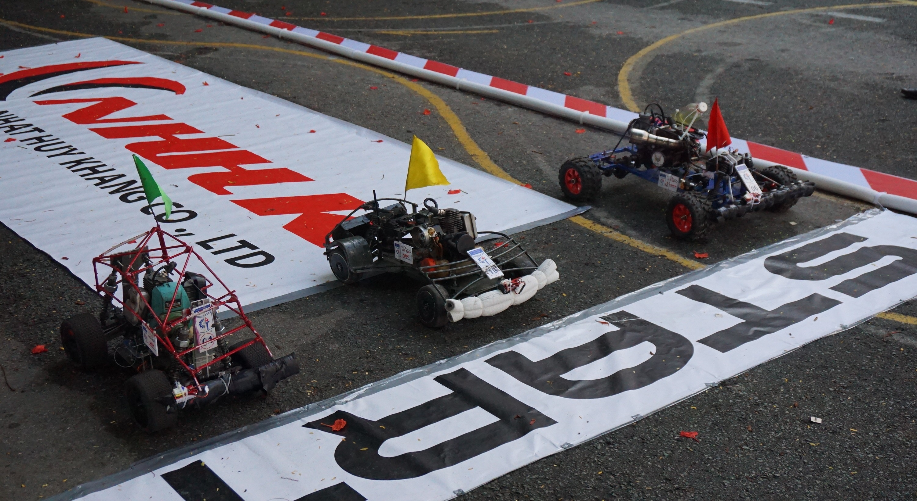ô tô mô hình tự chế,  Mini Car Racing,  CĐ Kĩ thuật Cao Thắng,  khoa Cơ khí động lực ảnh 1 o to mo hinh tu che,  Mini Car Racing,  CD Ki thuat Cao Thang,  khoa Co khi dong luc anh 1