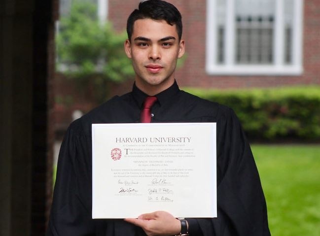 Tu chang trai co toilet thue den sinh vien Dai hoc Harvard hinh anh