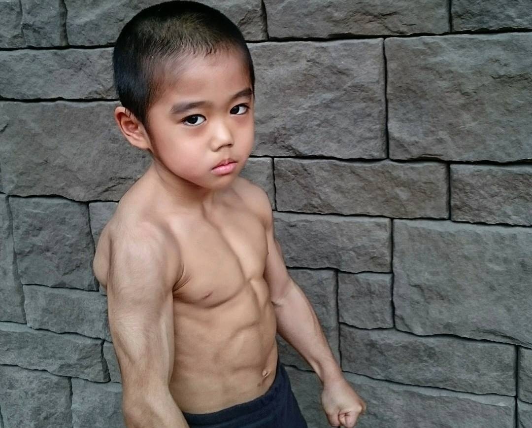 cau be giong Ly Tieu Long anh 7