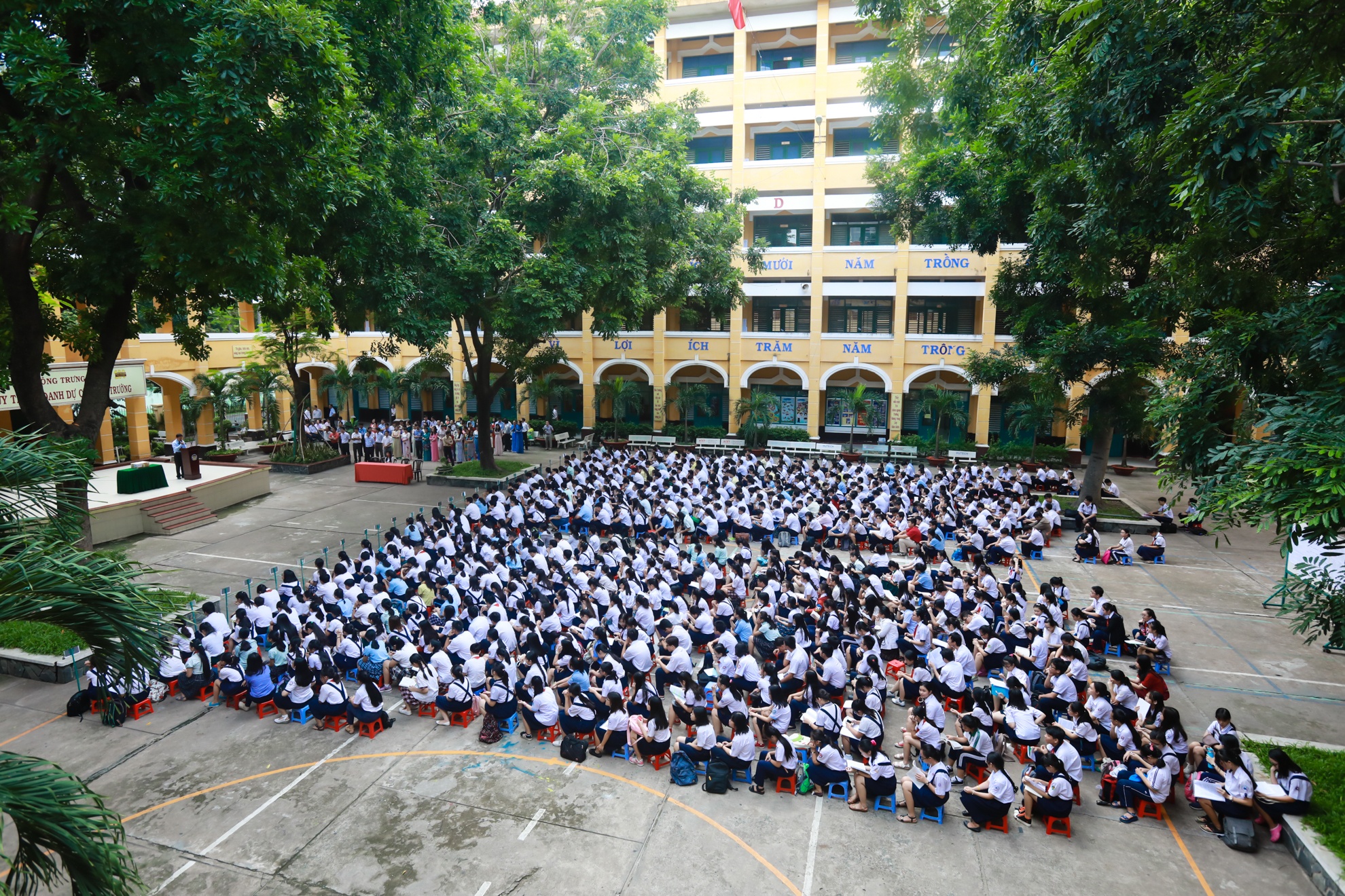 tuyen sinh vao 10,  thi sinh,  THPT Trung Vuong,  TP.HCM anh 4