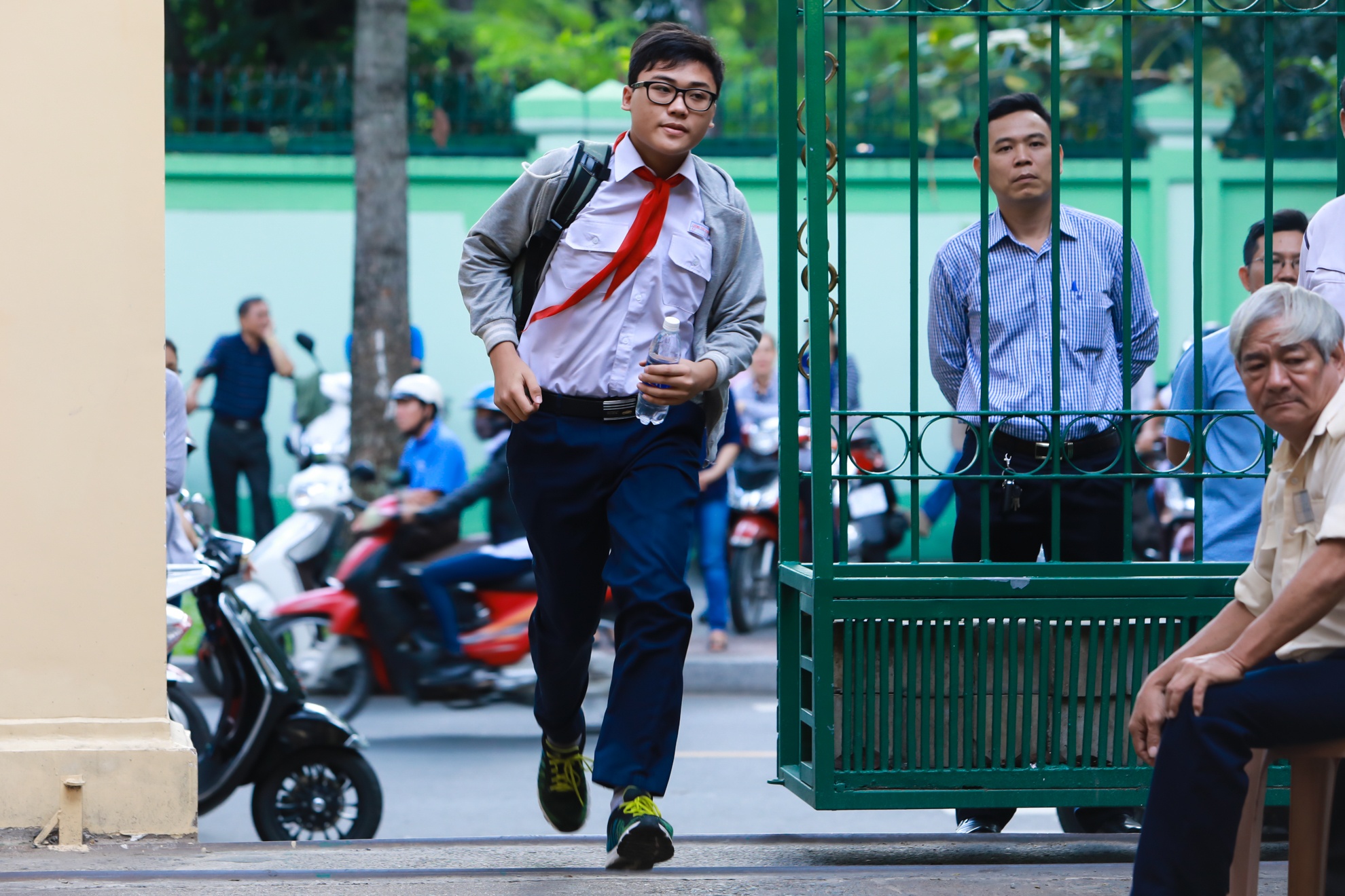 tuyen sinh vao 10,  thi sinh,  THPT Trung Vuong,  TP.HCM anh 1