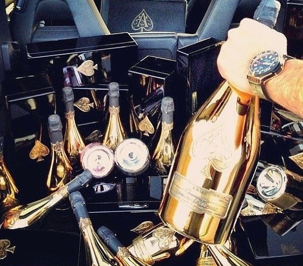 hoi con nha giau Thuy Si anh 1