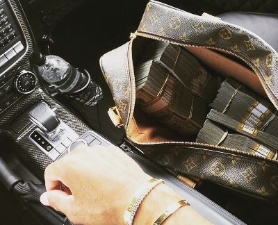 hoi con nha giau Thuy Si anh 4