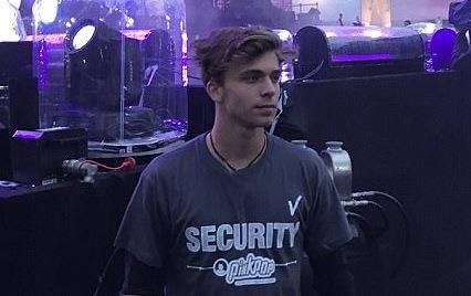 Ve si cua Justin Bieber bat ngo noi tieng vi qua dep trai hinh anh