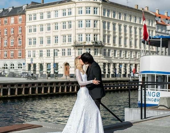 cap doi hon nhau tren khap the gian anh 9