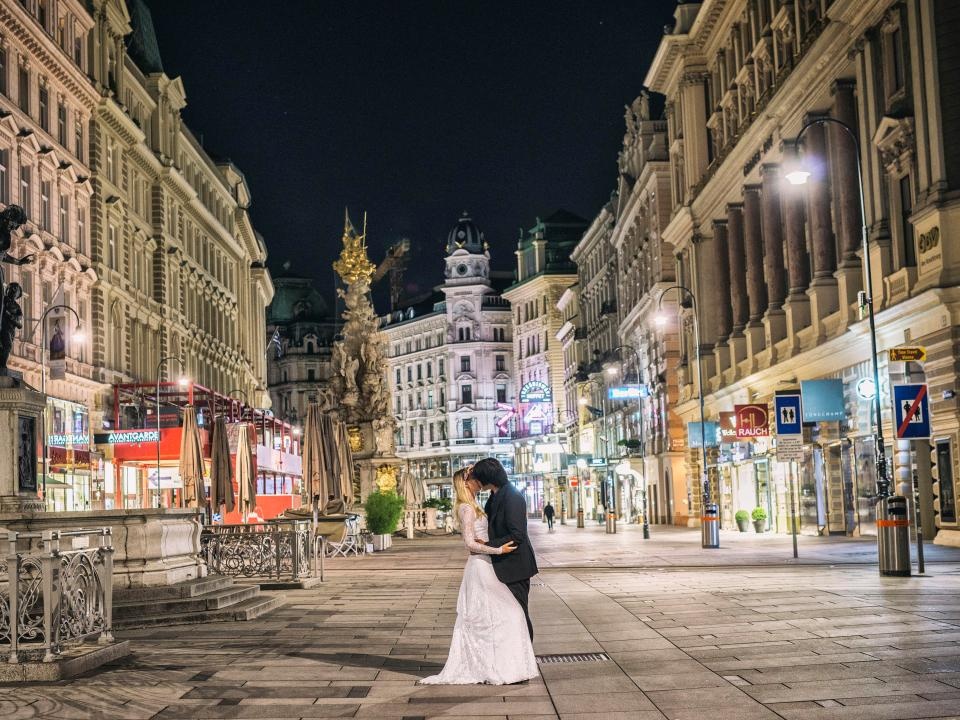 cap doi hon nhau tren khap the gian anh 7