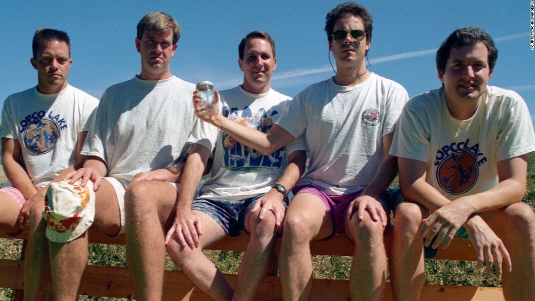 nhom ban 5 nam chup anh mot lan anh 4