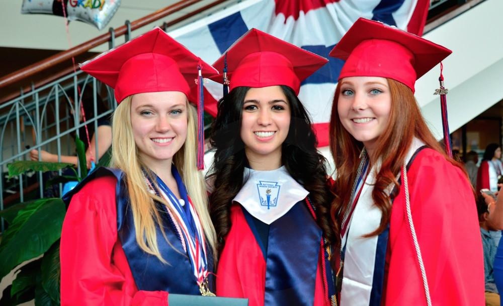 Ly do nguoi hoc gioi thuong khong giau co va noi tieng hinh anh