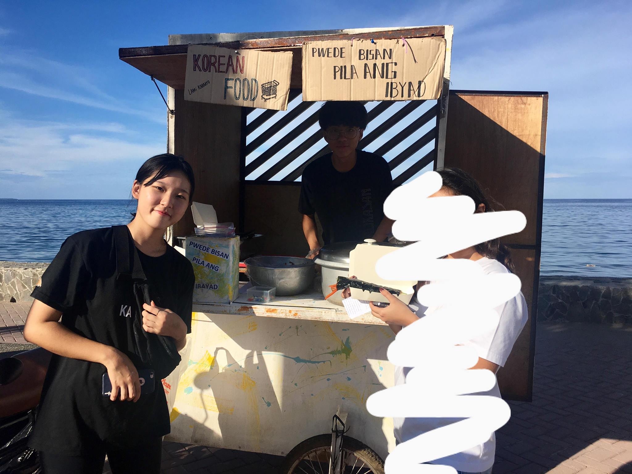 cô gái bán đồ ăn cho người nghèo ảnh 1 co gai ban do an cho nguoi ngheo anh 1