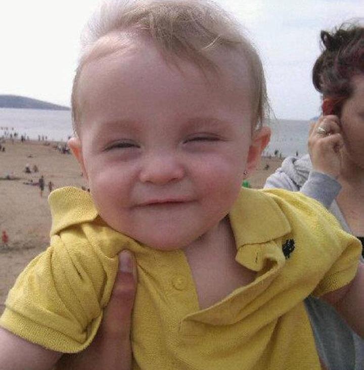 cau be mac vay anh 2