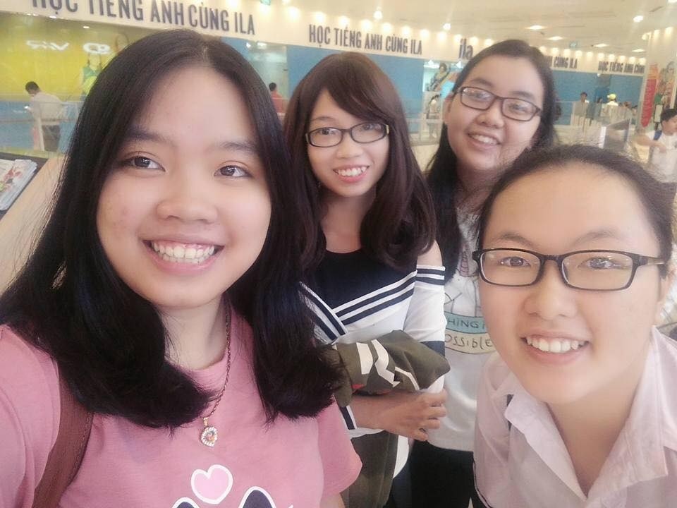 Thu khoa DH Luat TP.HCM anh 2