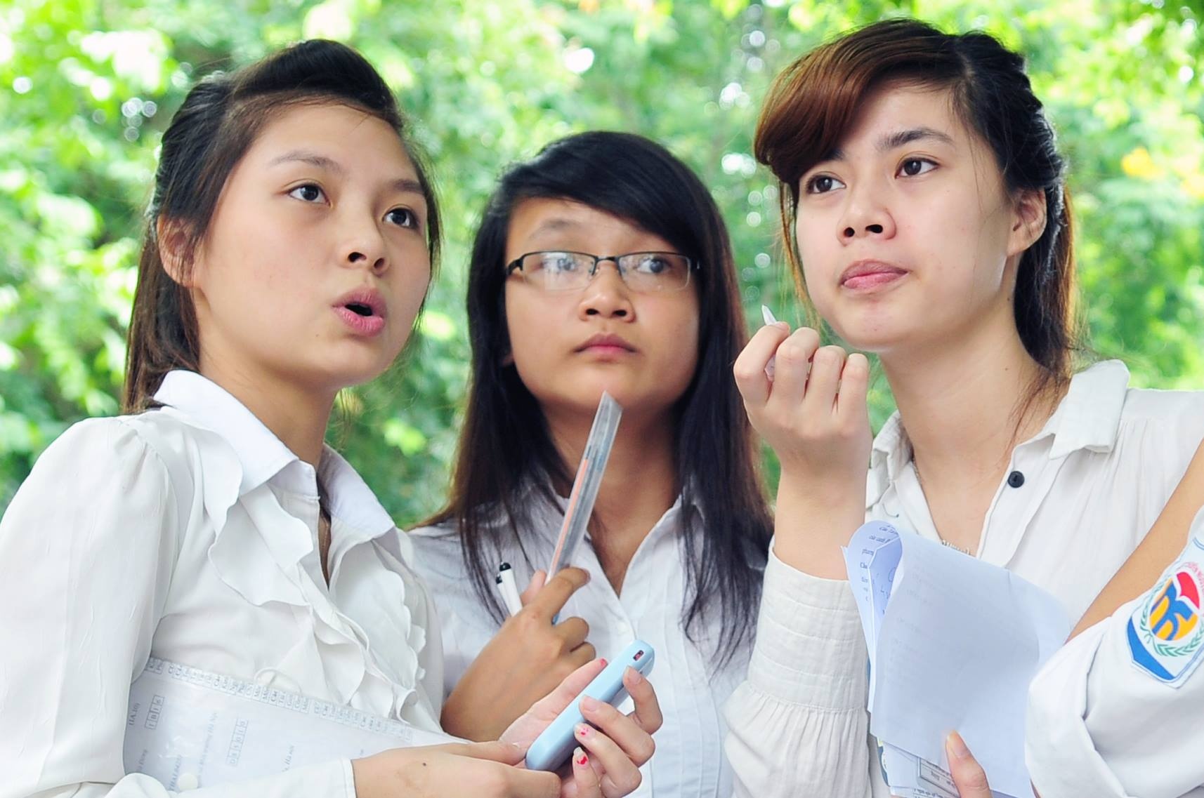 310 thi sinh dau tien trung tuyen DH Kinh te Quoc dan hinh anh