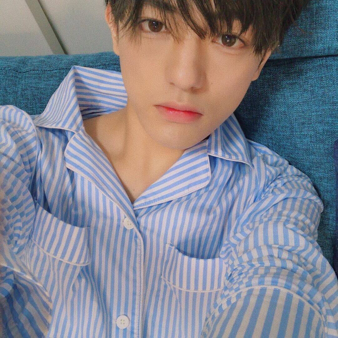 Blogger Nhat noi tieng voi ve ngoai dien trai anh 1