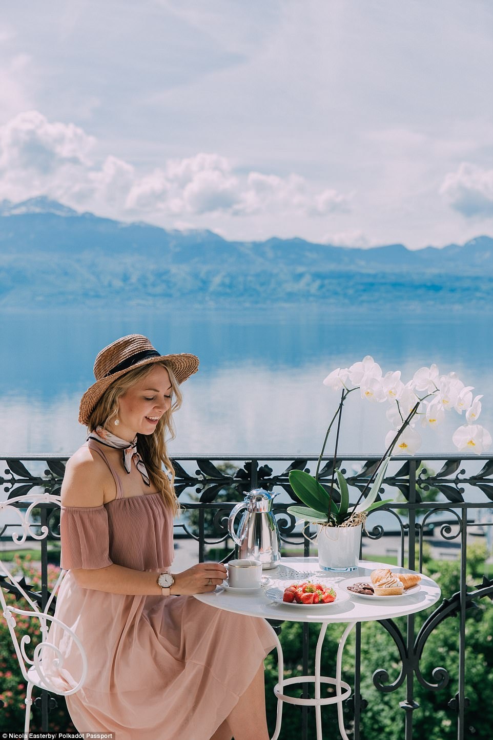 9X kiem bon tien nho di du lich khap the gian anh 6