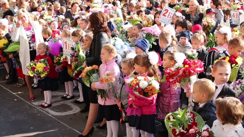 khai giang tren the gioi anh 1