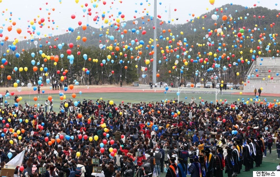 khai giang tren the gioi anh 9