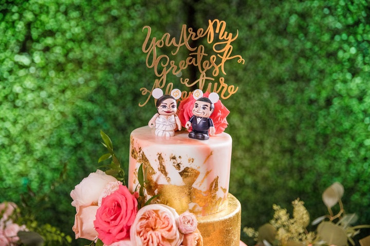 Cap doi to chuc dam cuoi o cong vien Disneyland anh 6