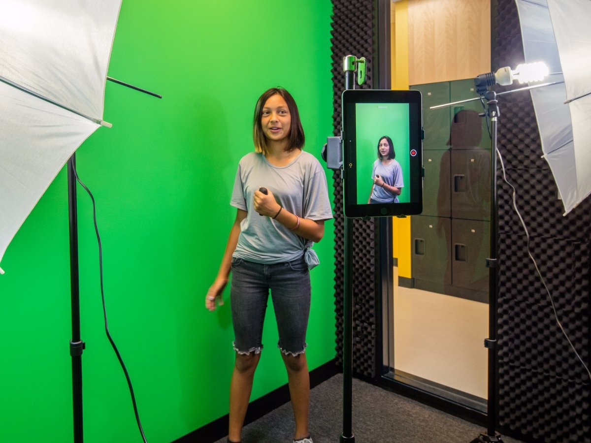 truong khong chia lop hoc theo nhom tuoi anh 6